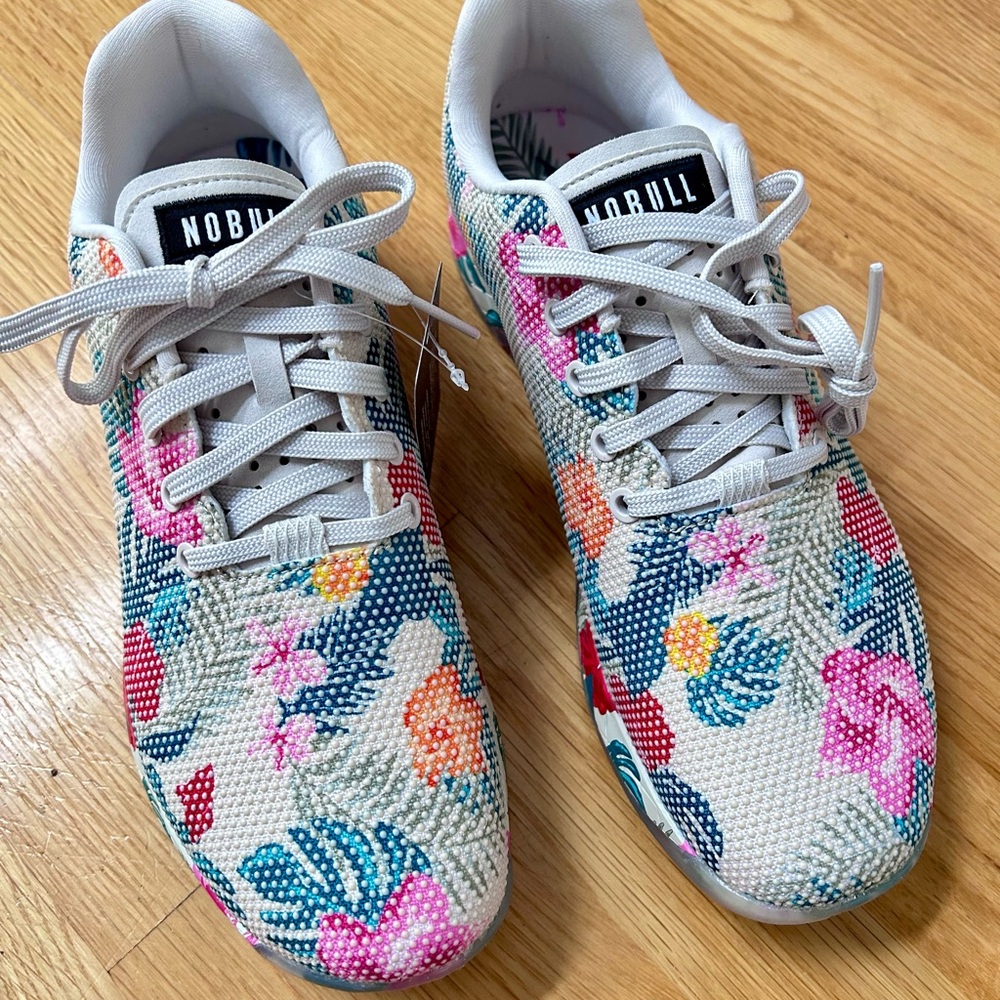 NOBULL Women's Floral Sneakers - Vibrant Multicolor Perfect Condition, NWT